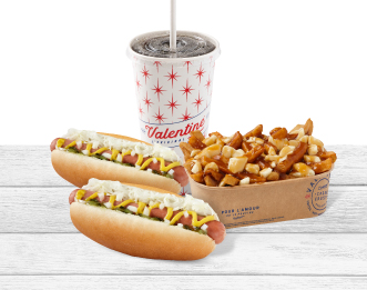 Image de 2 HOT-DOGS, POUTINE ET PEPSI 20 OZ